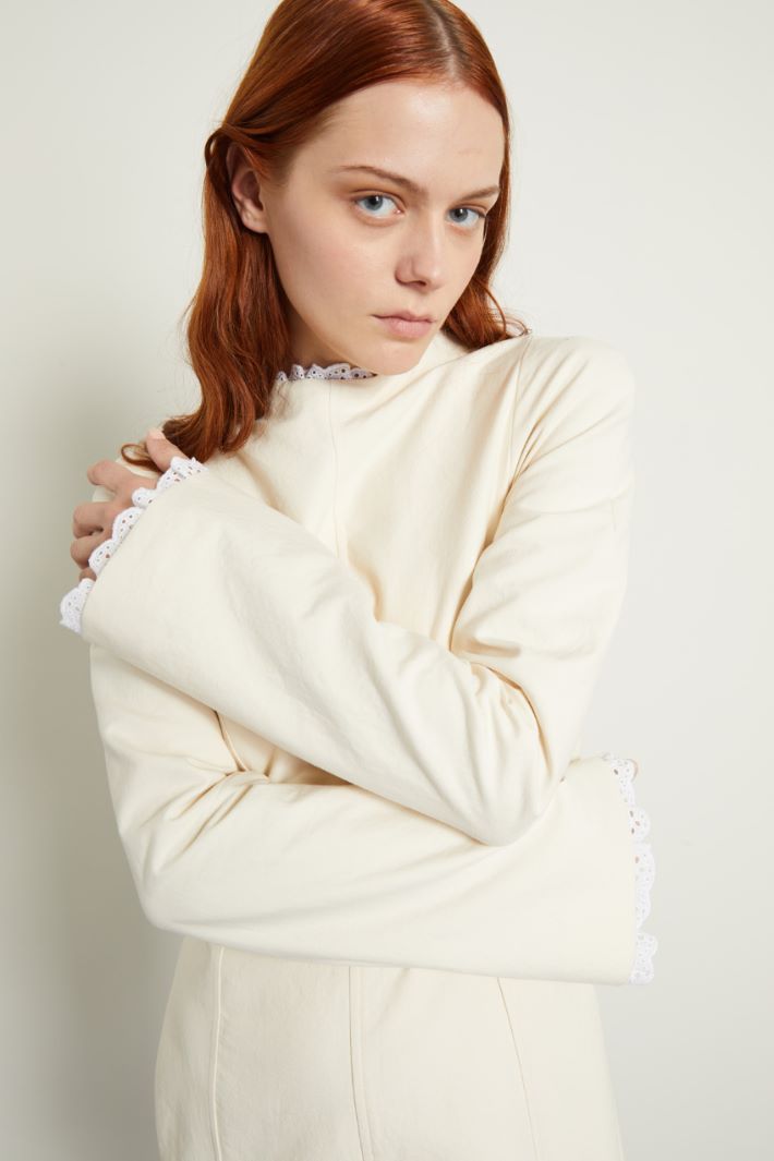 Abito corto in tela doppia Fashion Market Abito corto in tela doppia Fashion Market