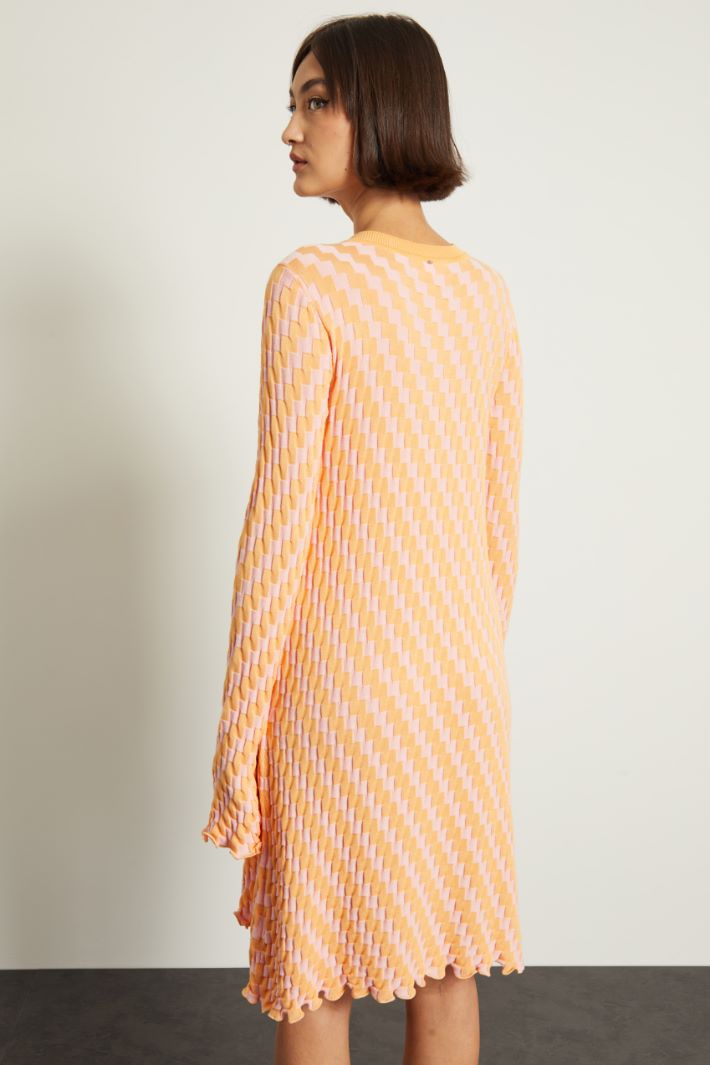 Abito con bordi ondulati Fashion Market