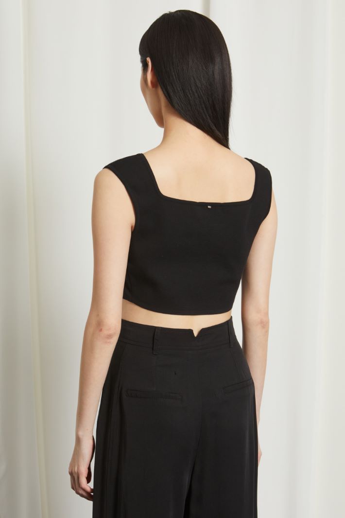 Crop top con scollo squadrato Fashion Market