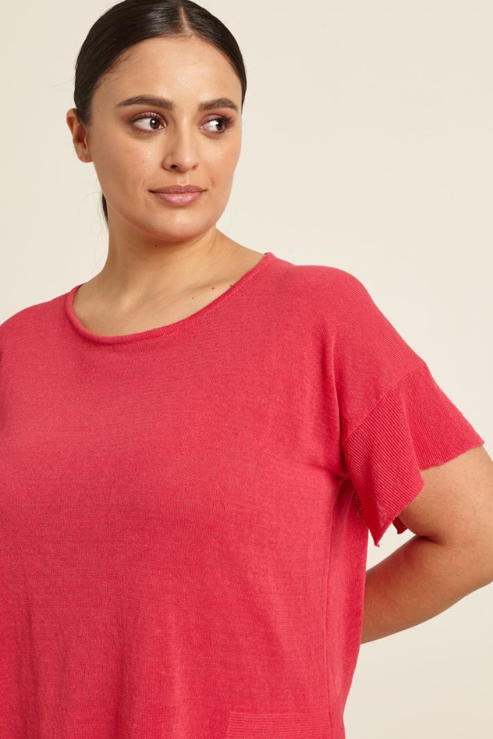 T-shirt in maglia di lino con spacchi Fashion Market T-shirt in maglia di lino con spacchi Fashion Market