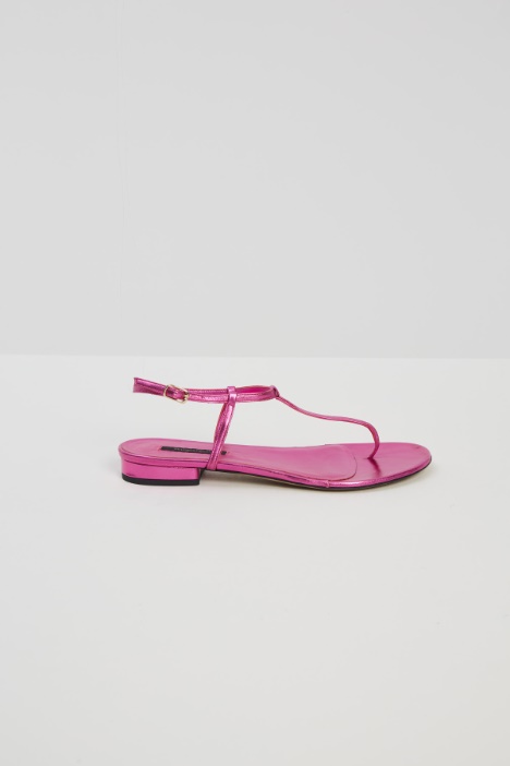 Sandali in pelle laminata Fashion Market