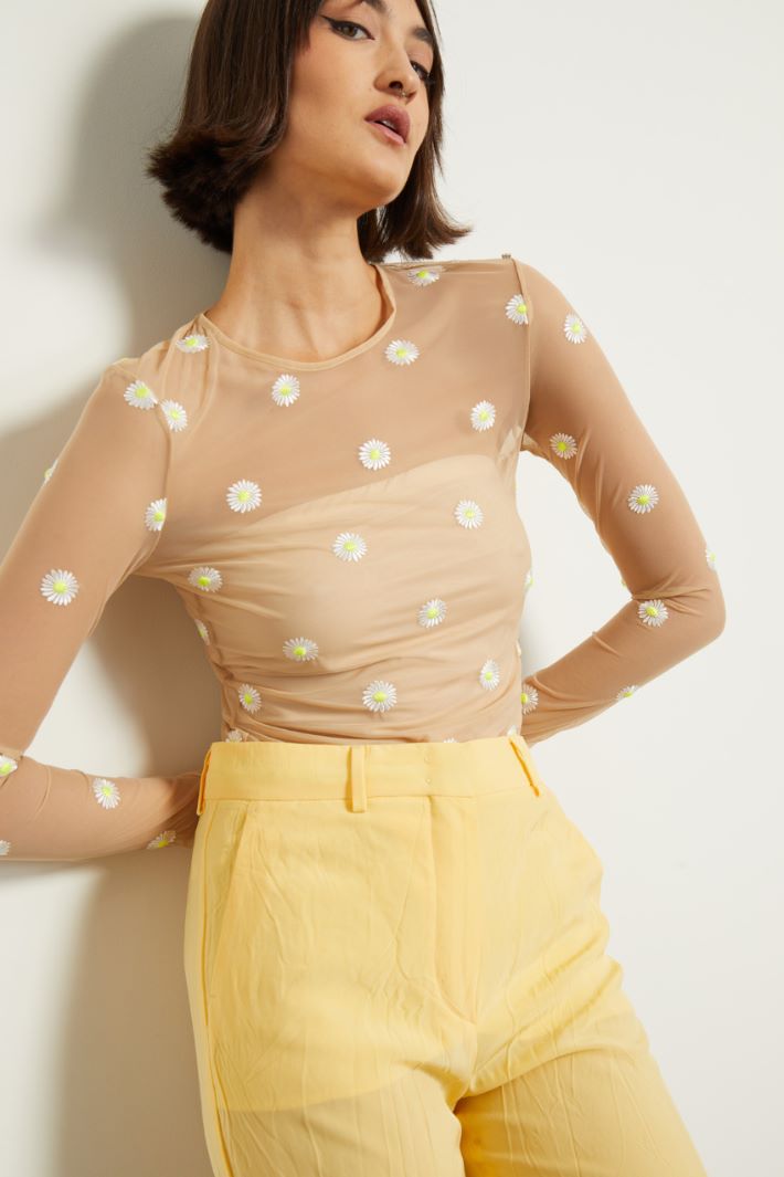 Top trasparente con ricami Fashion Market