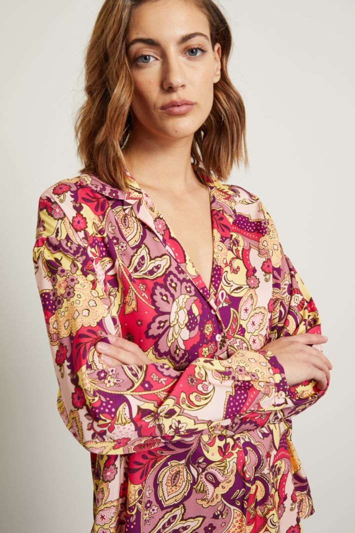 Blusa con collo a rever Fashion Market