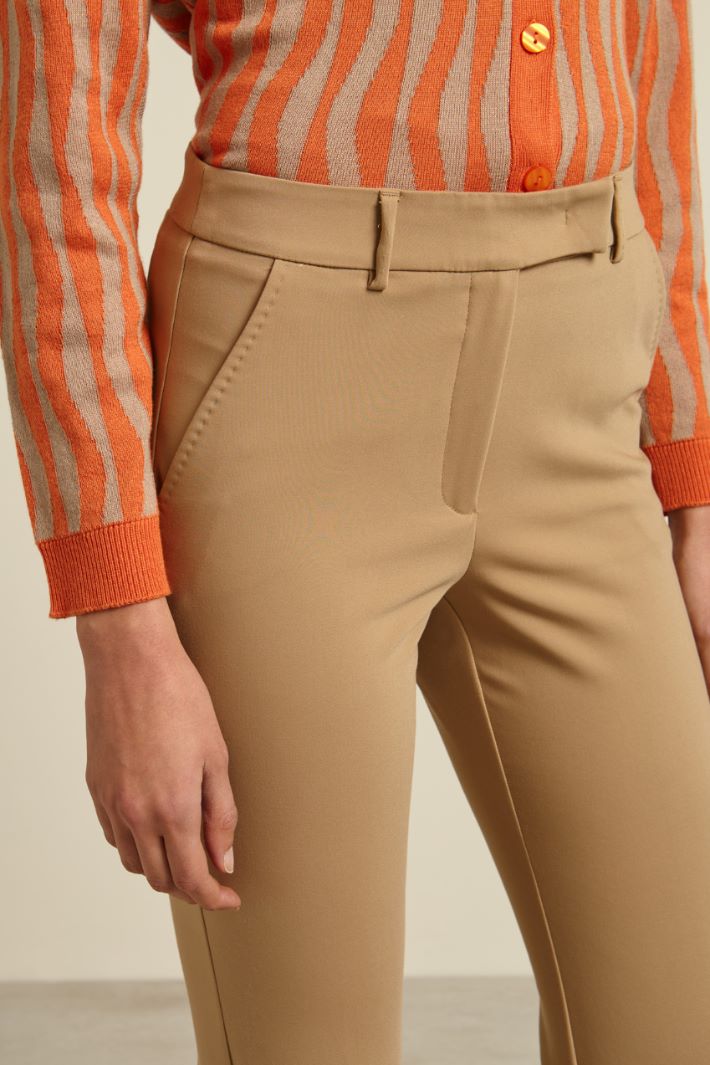 Pantaloni con passanti in vita Fashion Market