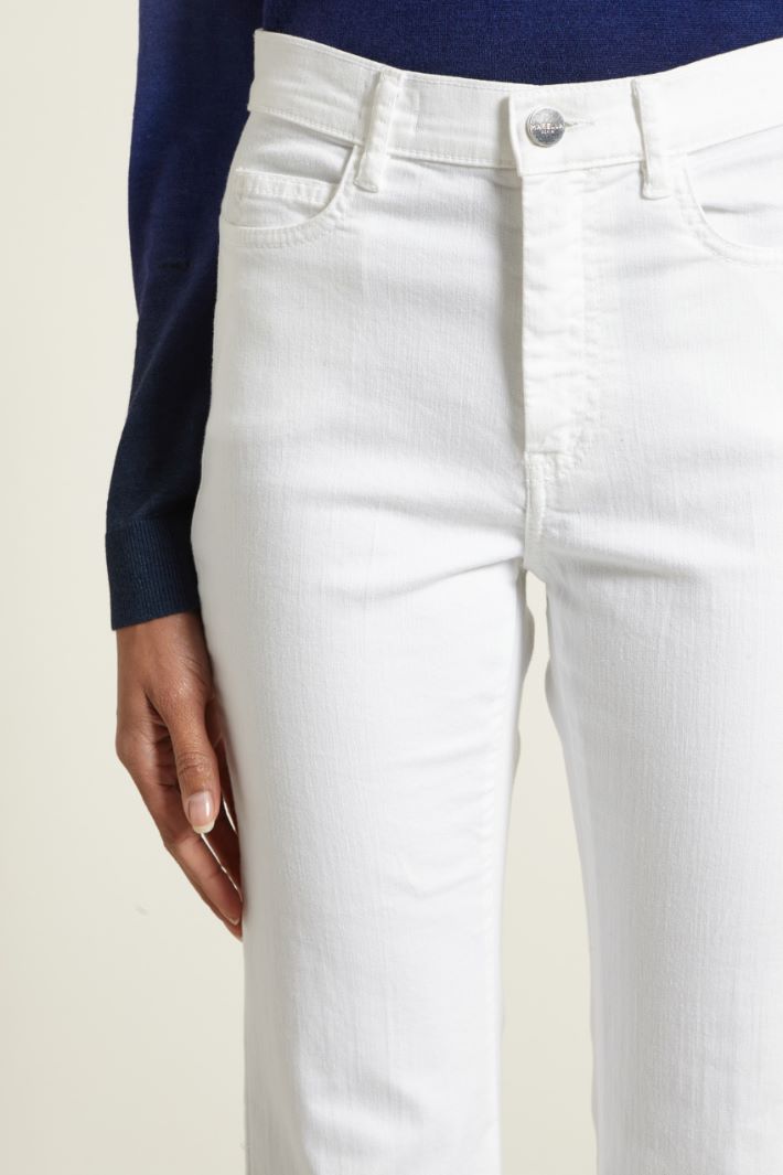 Pantaloni flare in drill Fashion Market