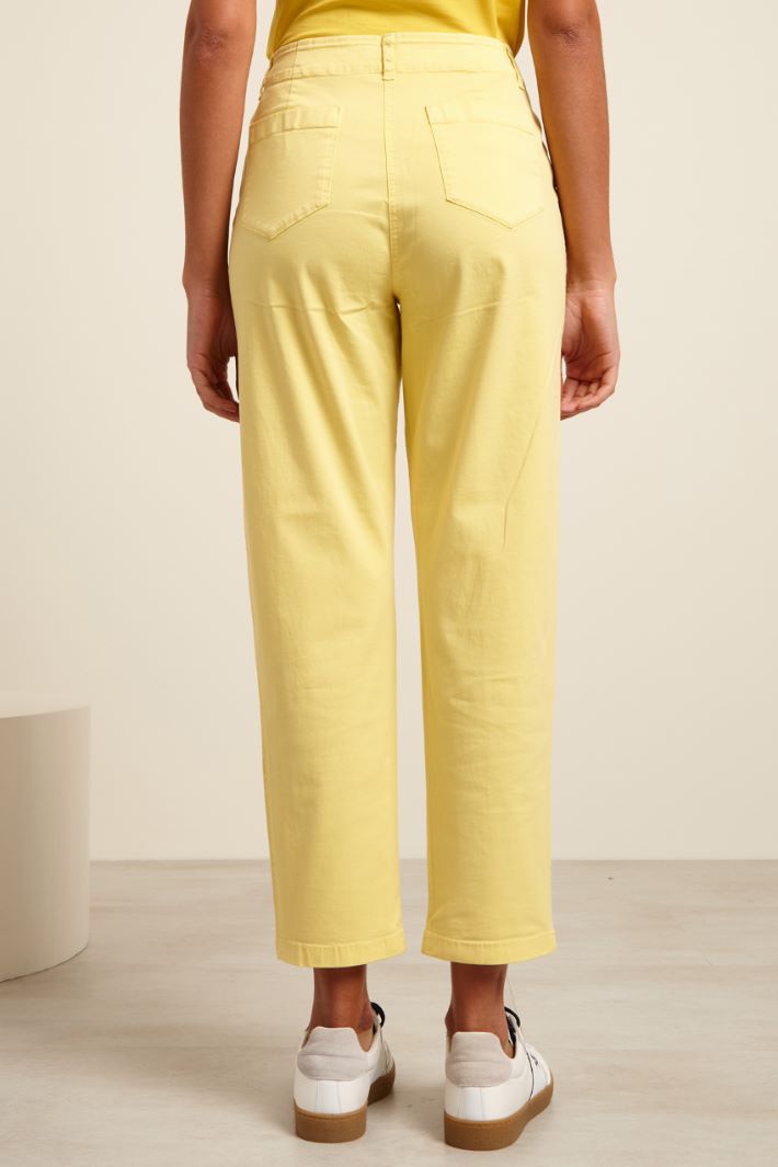 Pantaloni cropped in levantina Fashion Market