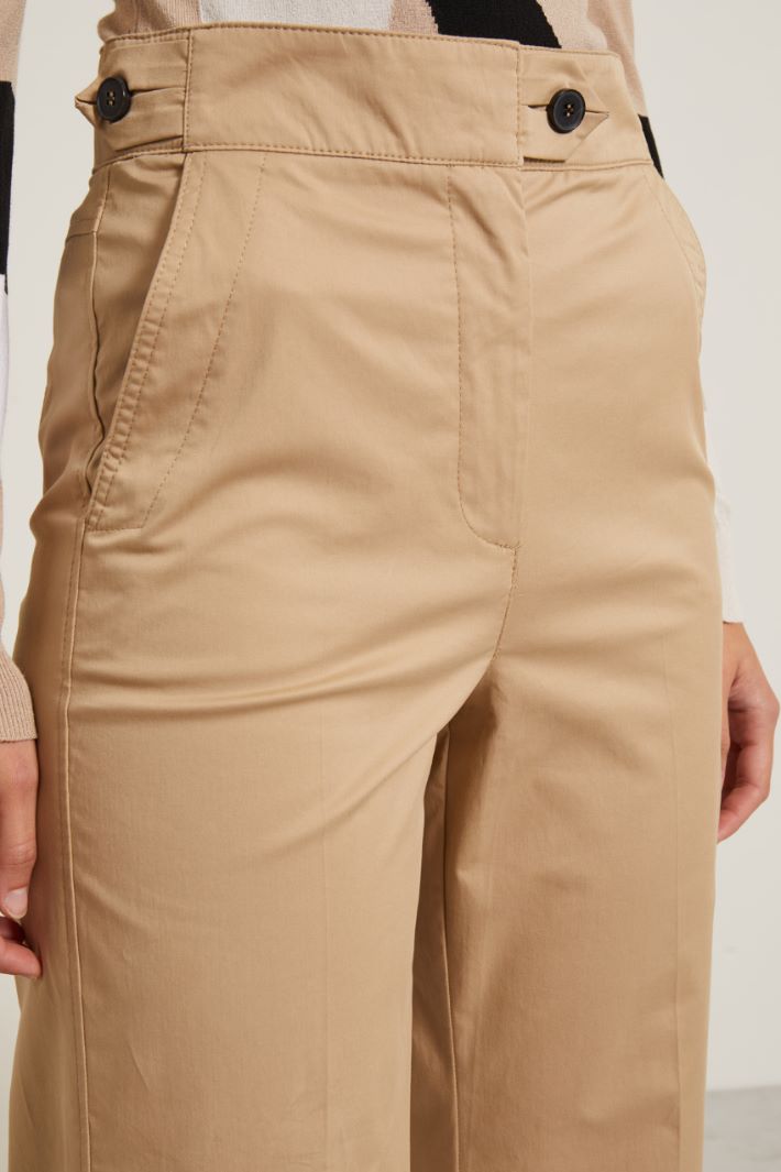 Pantaloni con alamari Fashion Market