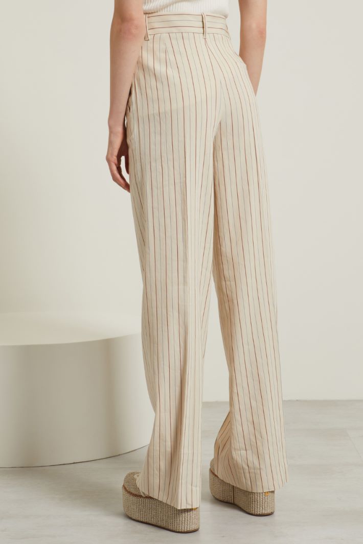 Pantaloni in tela crépe Fashion Market