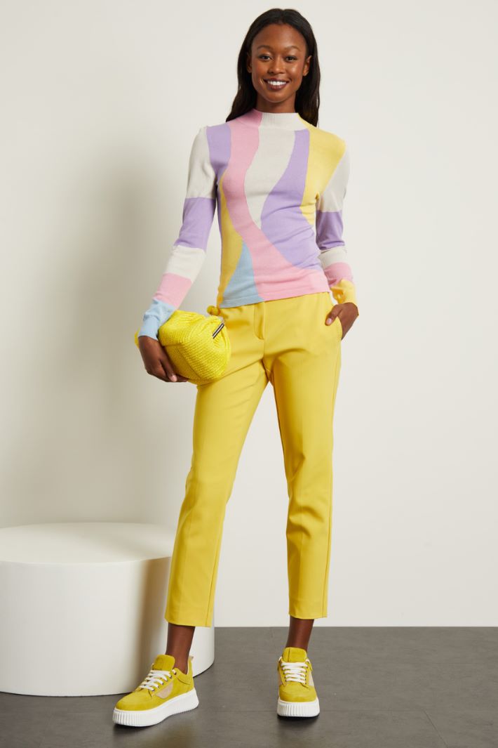 Maglia con collo a cratere Fashion Market