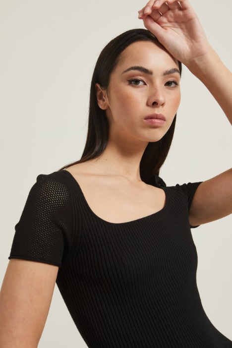 Maglia aderente con scollo quadrato Fashion Market