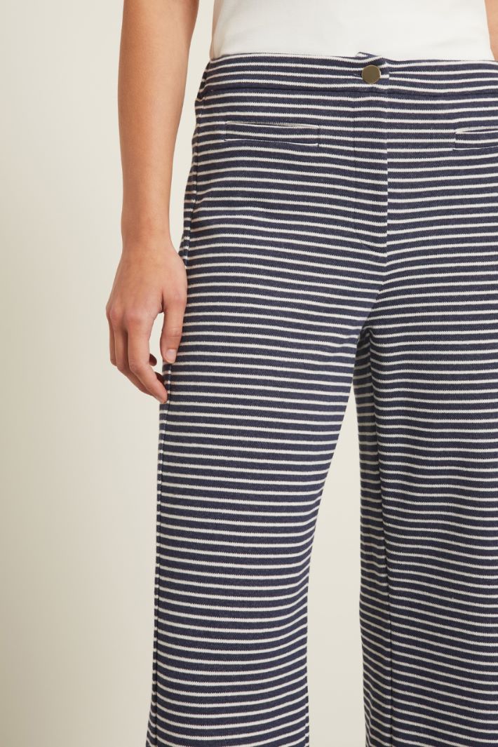 Pantaloni effetto piquet Fashion Market