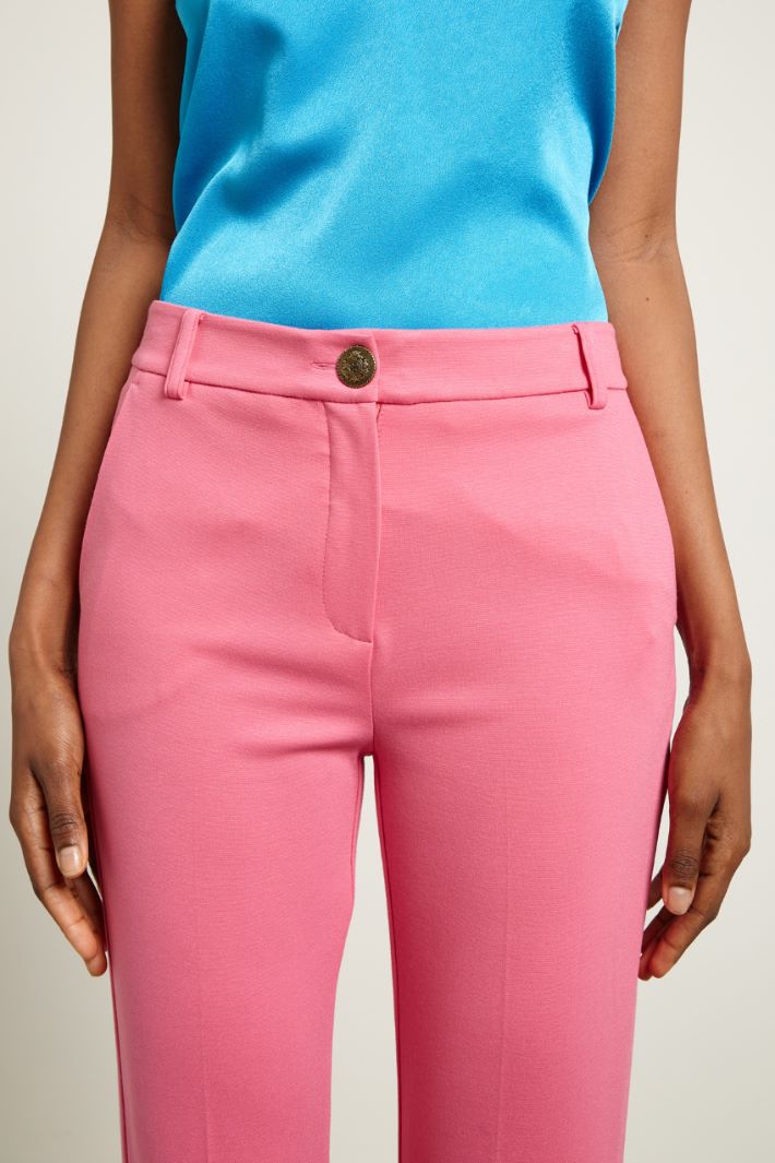 Pantaloni con piega stirata Fashion Market