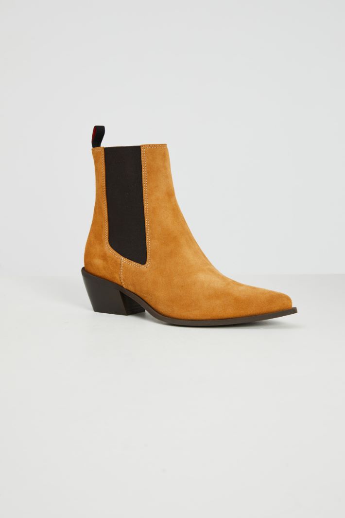 Stivaletti scamosciati Stivaletti scamosciati