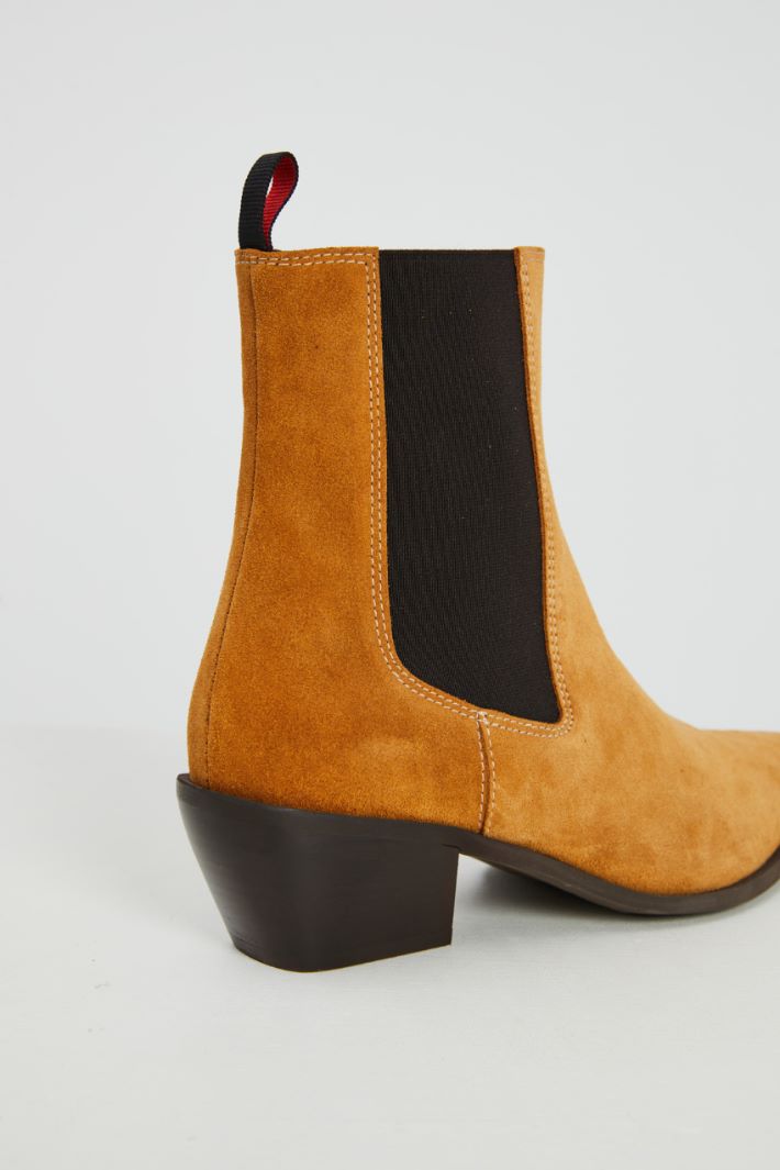 Stivaletti scamosciati Stivaletti scamosciati