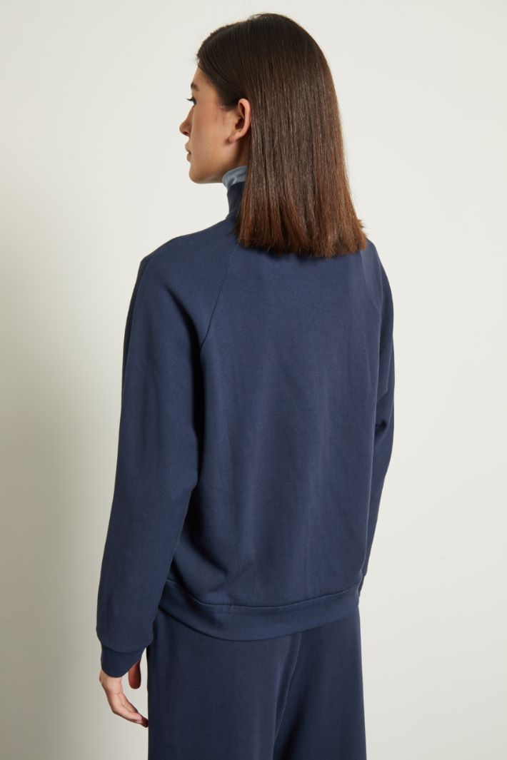 Giacca con tasche a marsupio Fashion Market