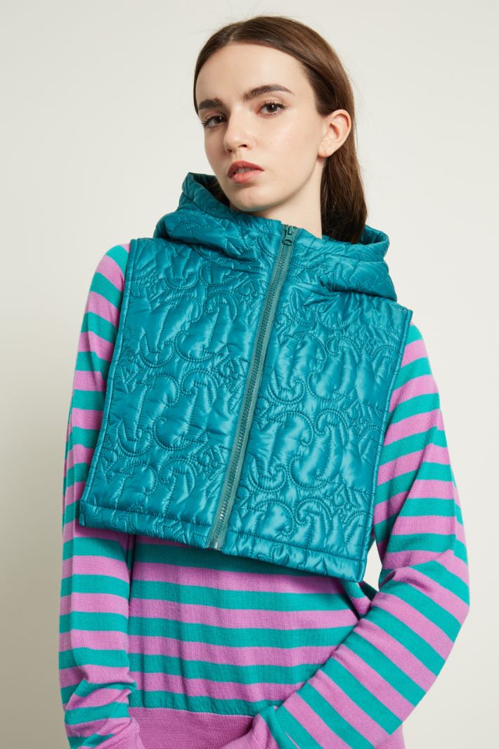 Collo imbottito con cappuccio Fashion Market