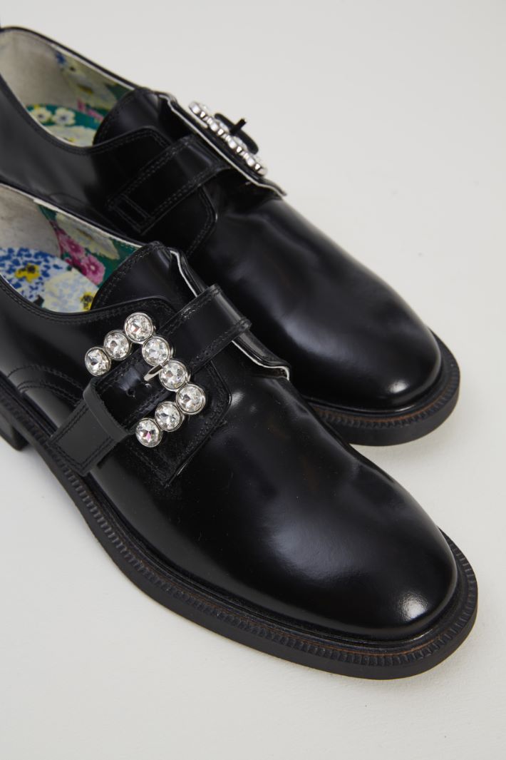 Stringate con fibbia gioiello Fashion Market