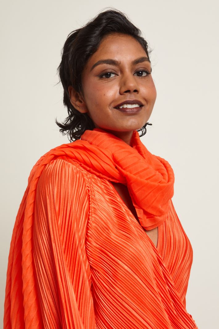 Stola in garza plissé Fashion Market Stola in garza plissé Fashion Market