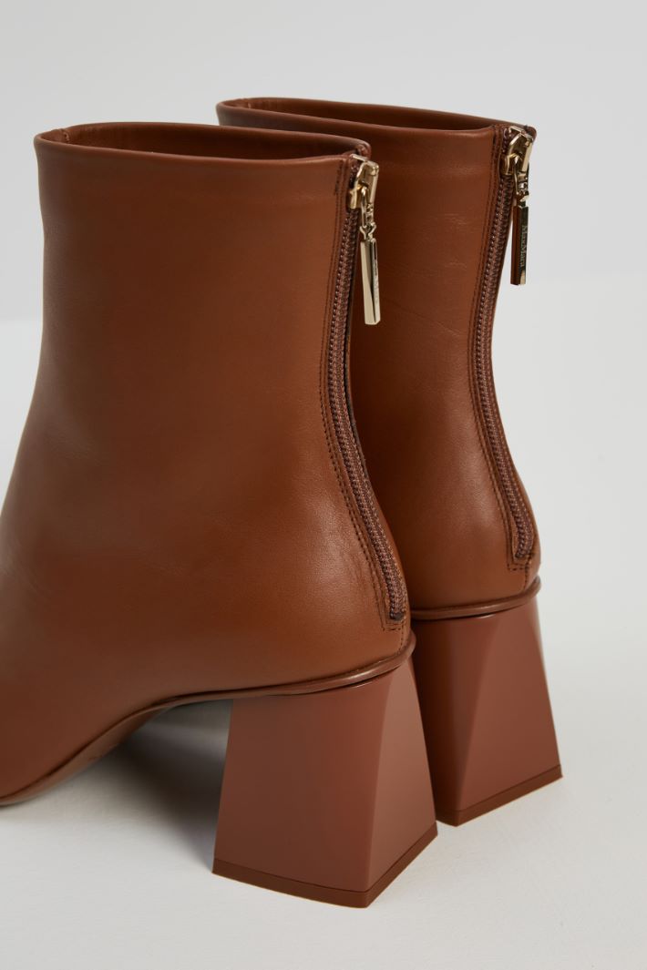 Tronchetti a punta squadrata Fashion Market Tronchetti a punta squadrata Fashion Market