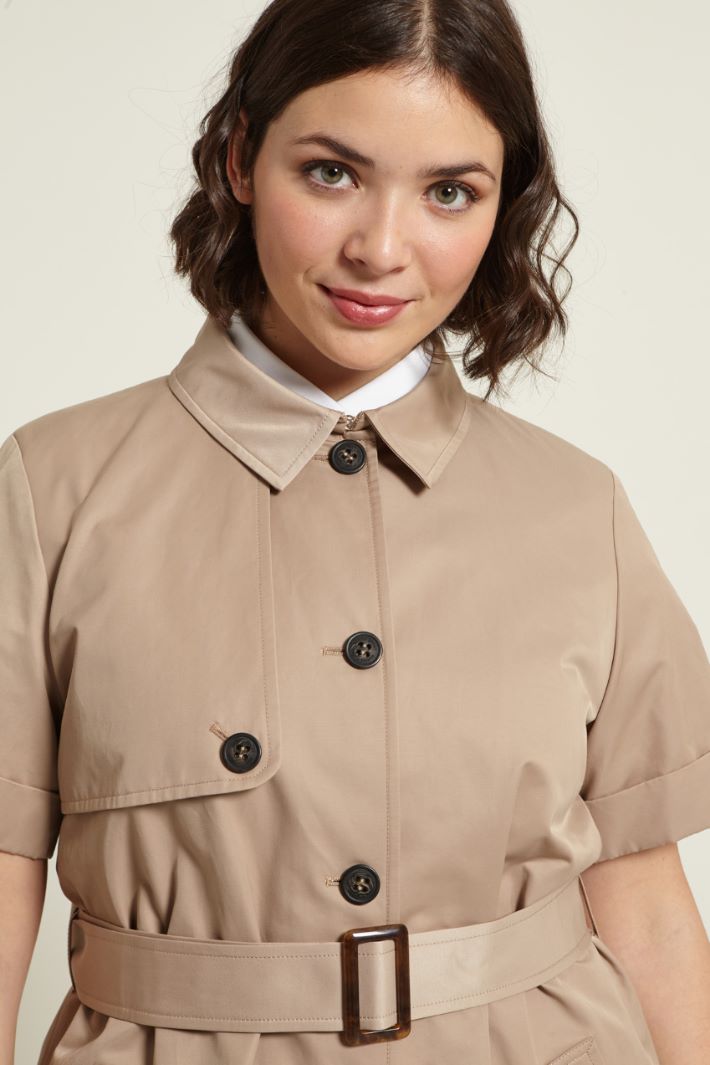 Trench a maniche corte Fashion Market Trench a maniche corte Fashion Market