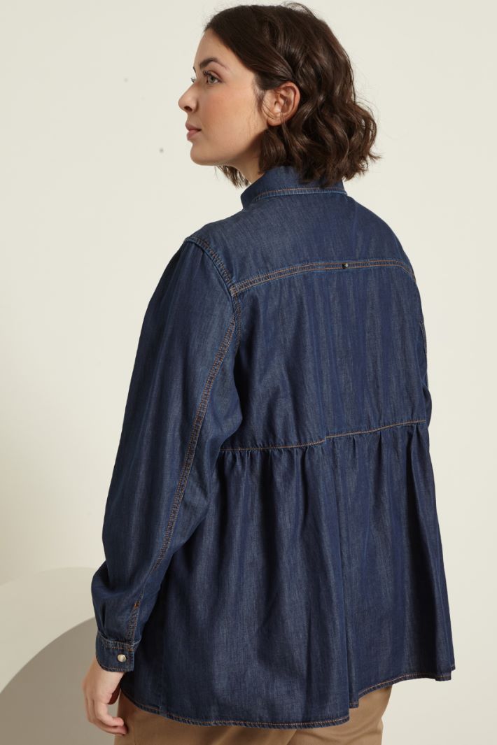 Camicia in denim con balza Fashion Market