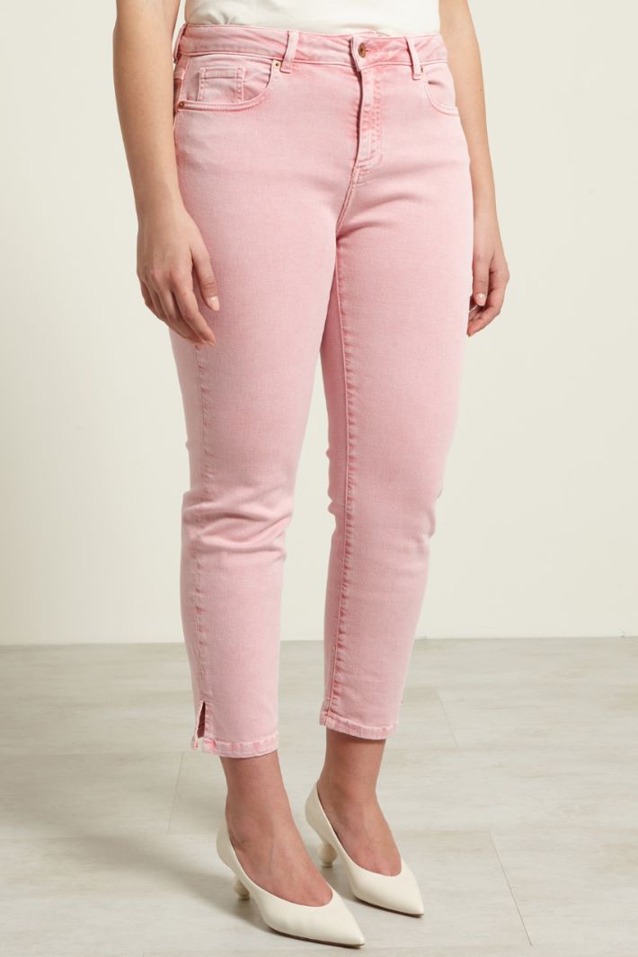 Pantaloni slim con spacchetti Fashion Market