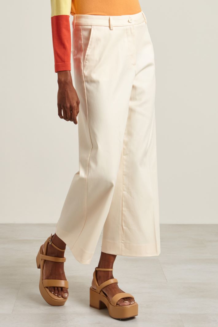 Pantaloni cropped  Fashion Market