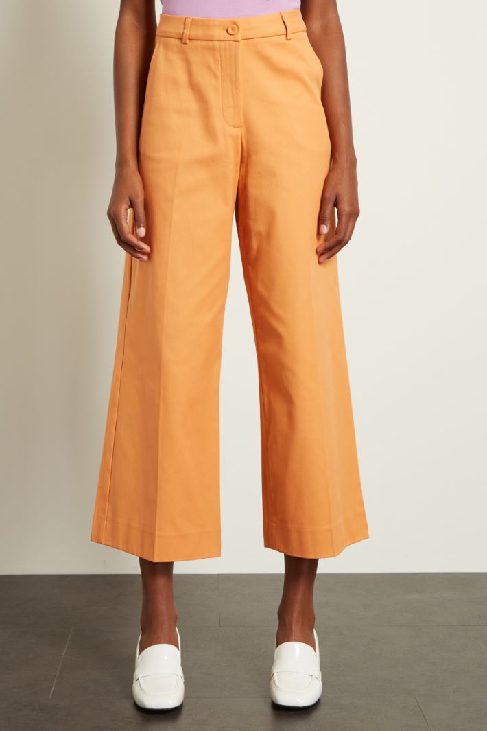 Pantaloni cropped  Fashion Market