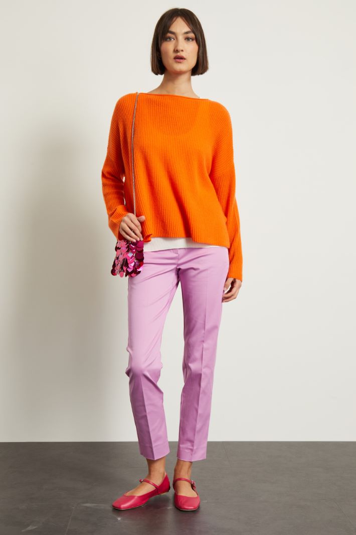 Pantaloni con piega stirata Fashion Market