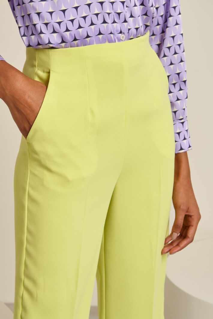 Pantaloni carrot in cady Fashion Market