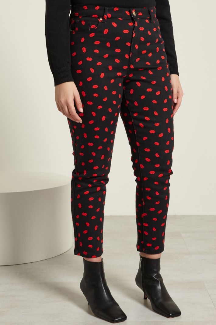 Pantaloni slim stampati Fashion Market