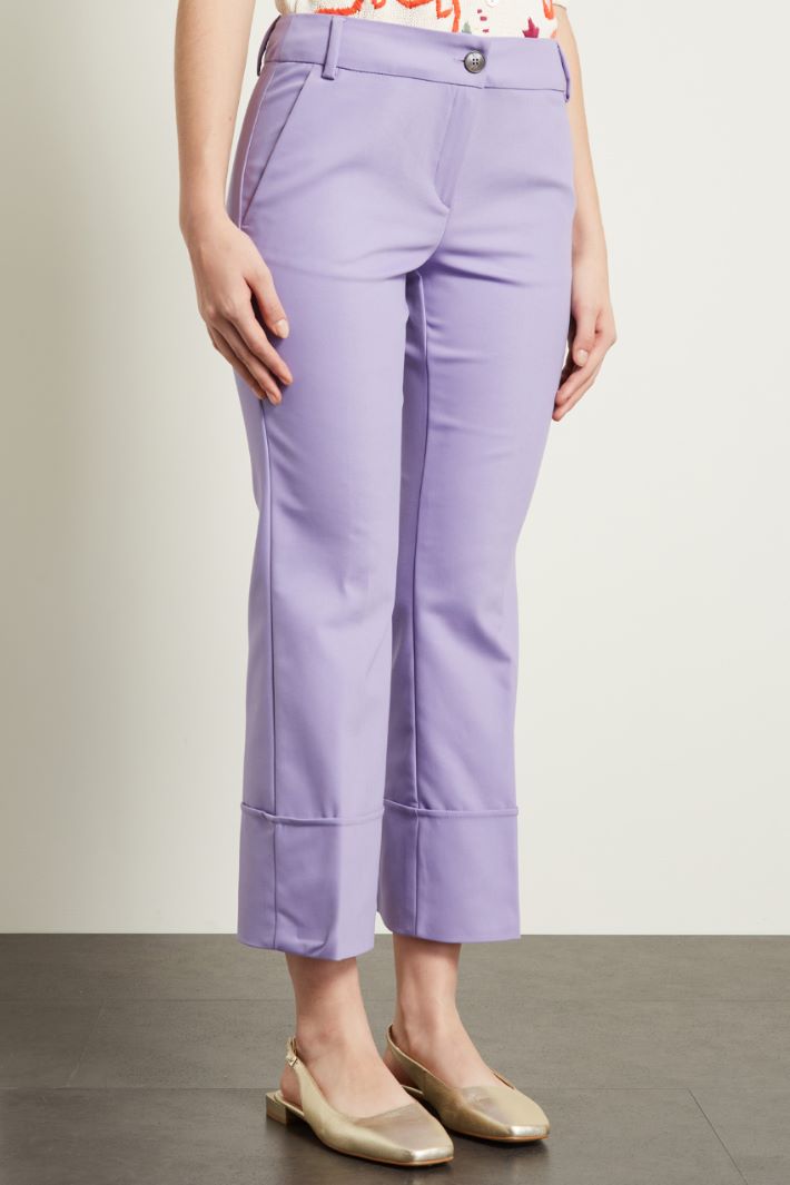 Pantaloni con risvolto cucito Fashion Market