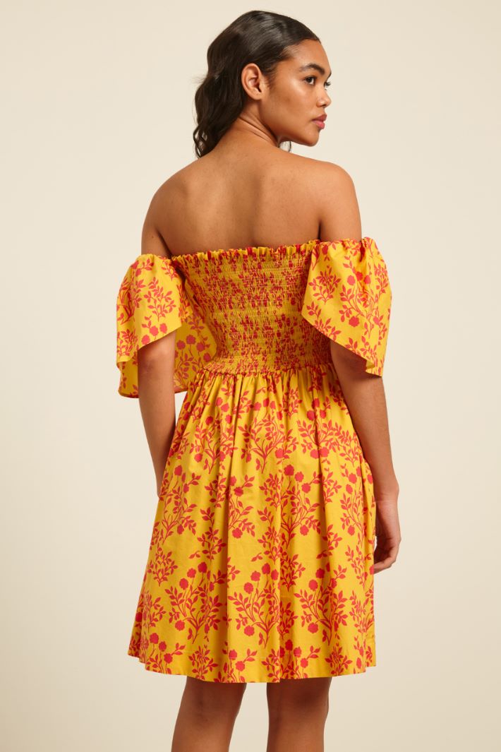 Abito con arricciatura elastica Fashion Market