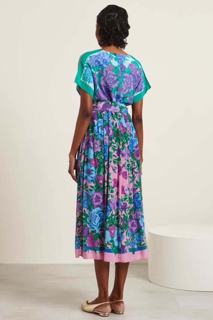 Abito con spacchi  Fashion Market