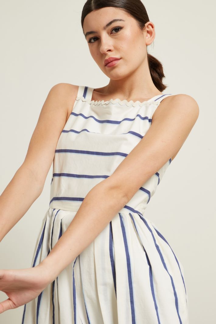 Abito con spallini Fashion Market Abito con spallini Fashion Market