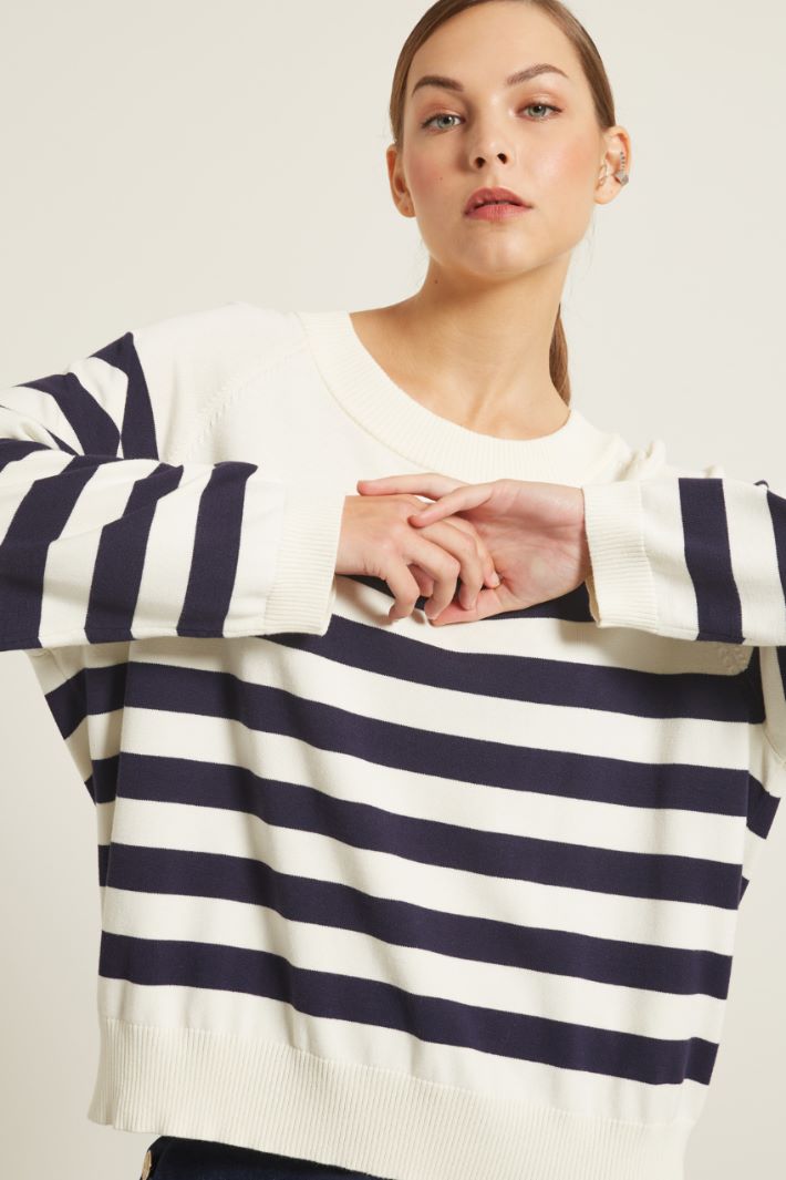 Maglia con maniche raglan Fashion Market