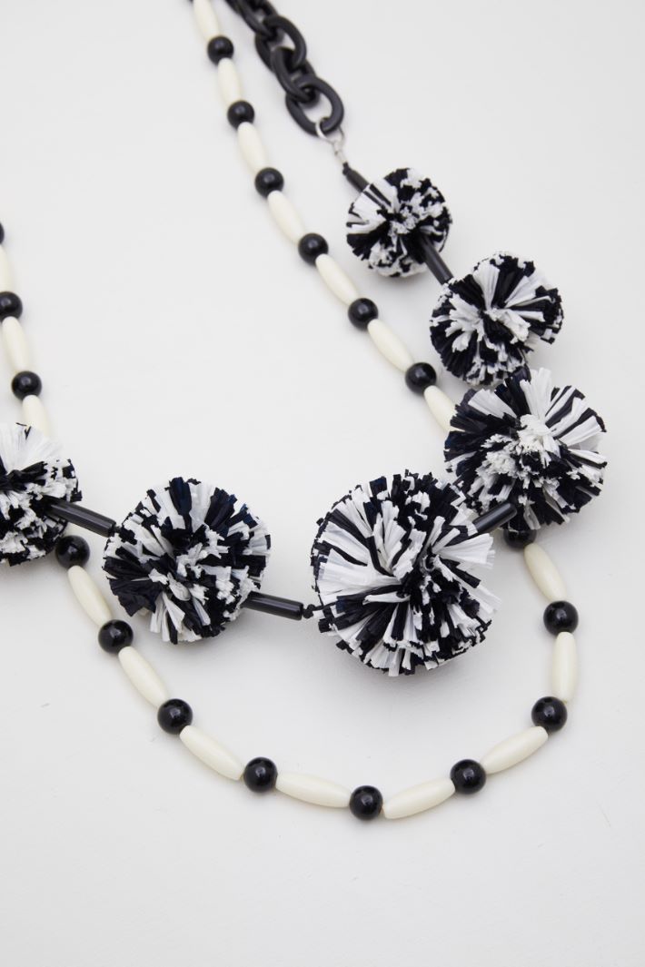 Collana con pon pon in rafia Fashion Market