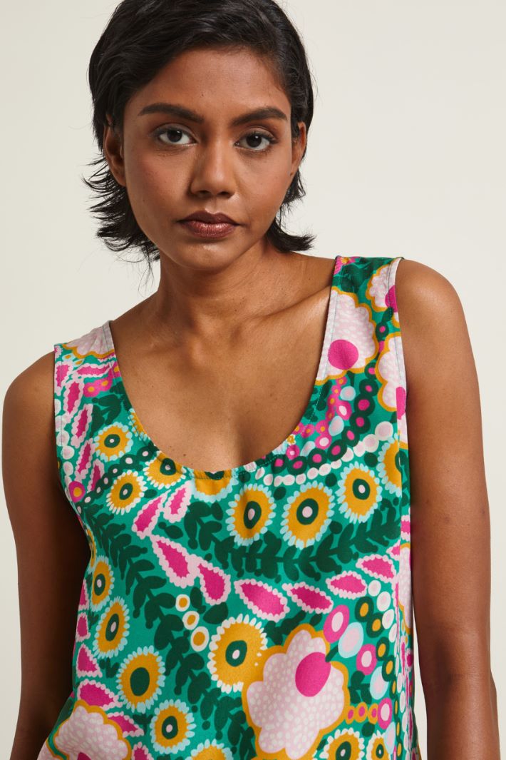 Top smanicato Fashion Market Top smanicato Fashion Market