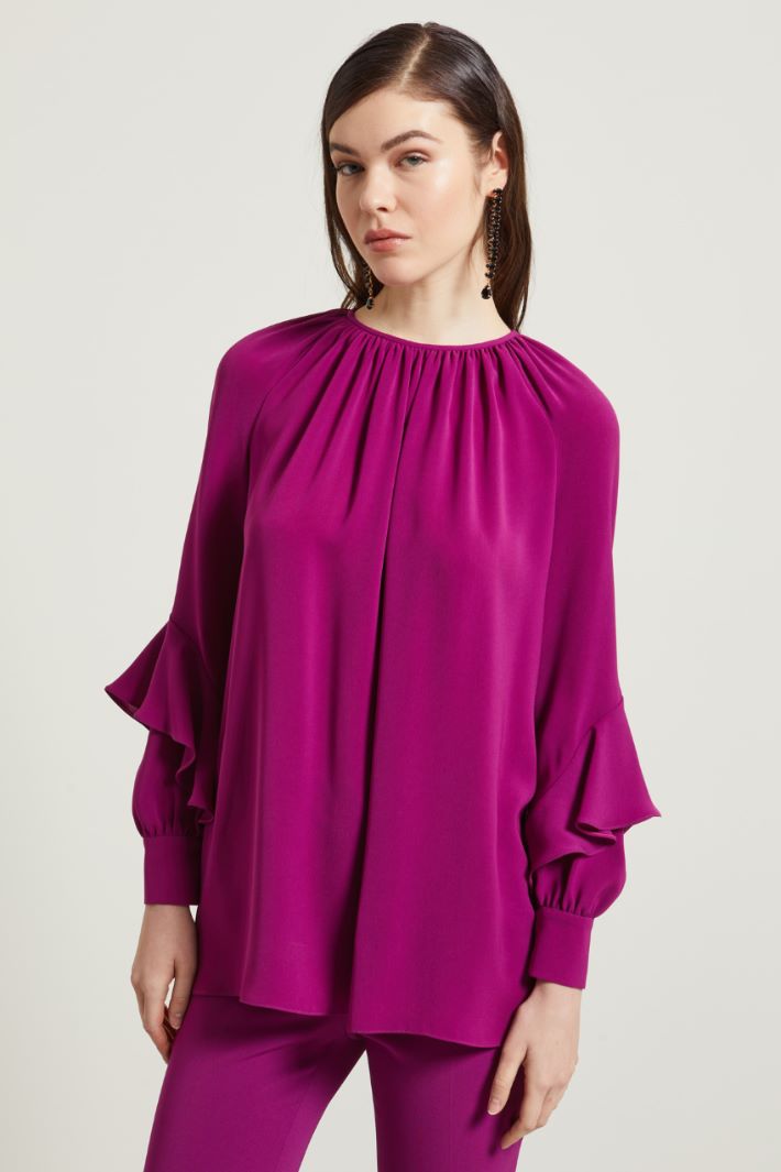 Blusa con volant Fashion Market