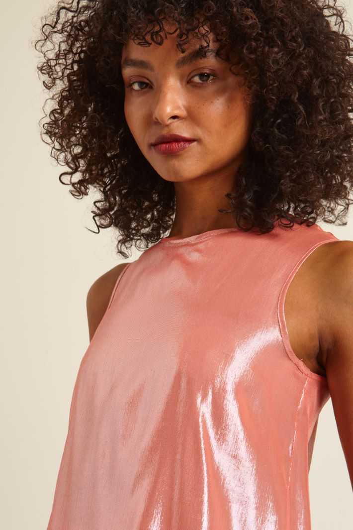 Top smanicato in lamè Fashion Market