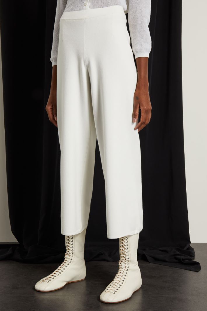 Pantaloni cropped in maglia Fashion Market