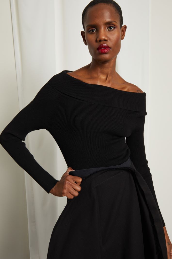 Maglia con scollo ampio Fashion Market Maglia con scollo ampio Fashion Market