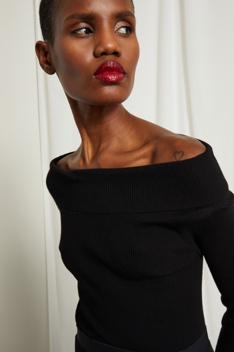 Maglia con scollo ampio Fashion Market