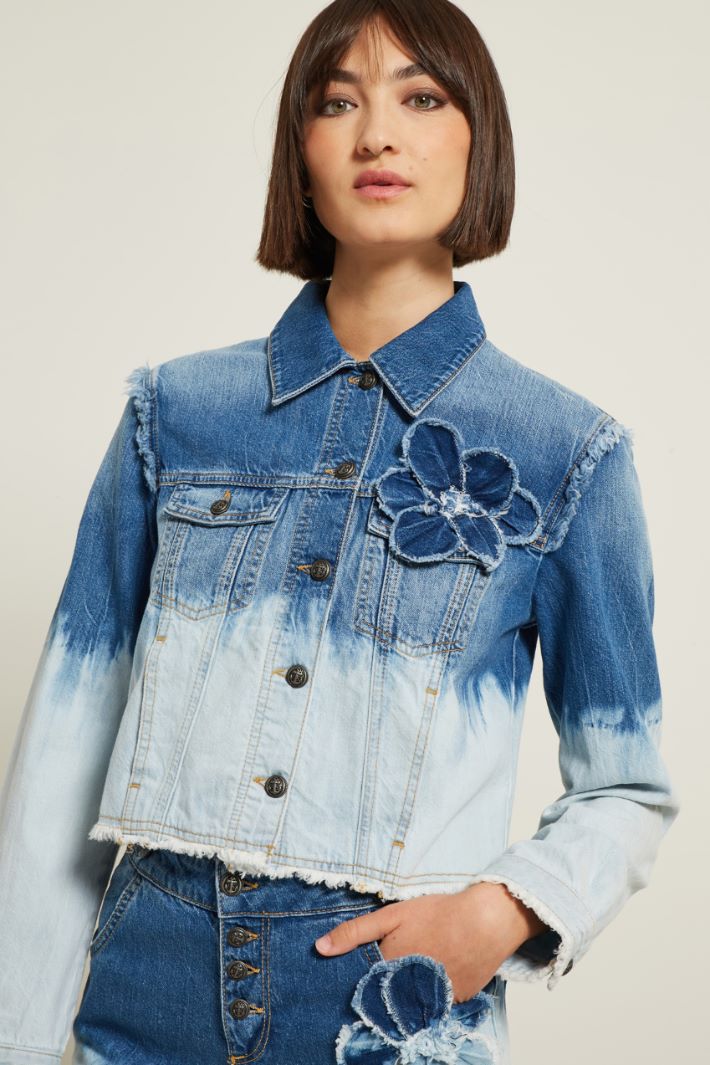 Giacca con dettaglio a rilievo Fashion Market