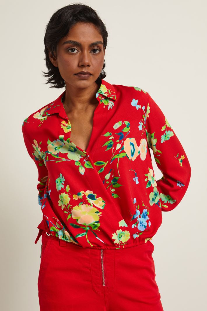 Blusa con incrocio Fashion Market