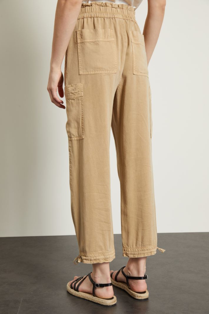 Pantaloni con coulisse al fondo Fashion Market