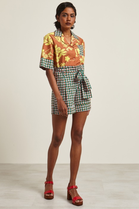 Shorts con cintura Fashion Market