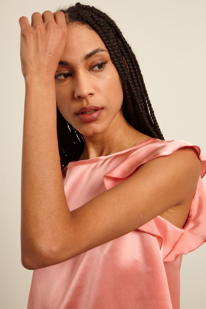 Blusa in raso con spacchi Fashion Market