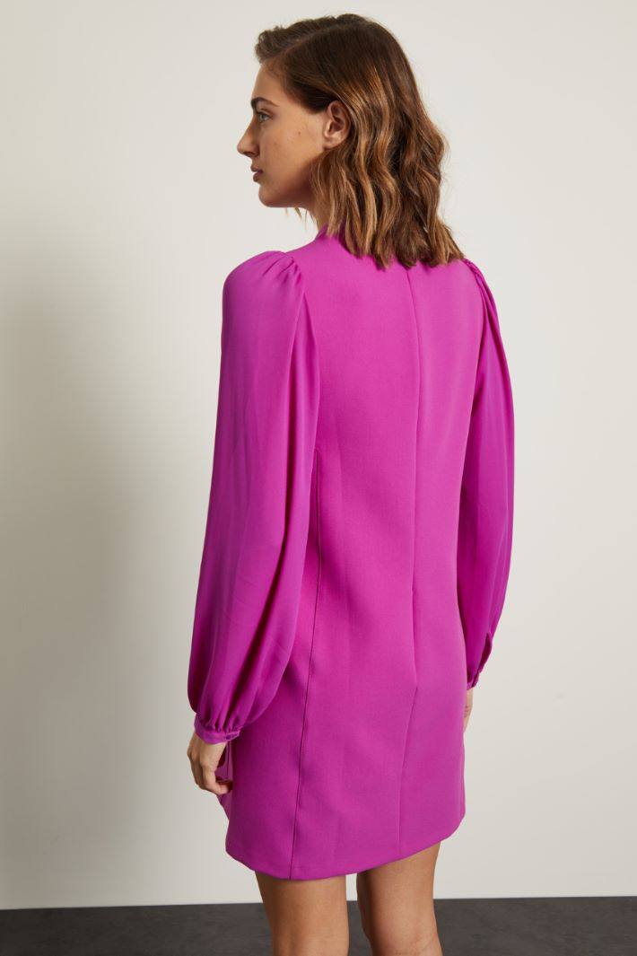 Abito con maniche a sbuffo Fashion Market