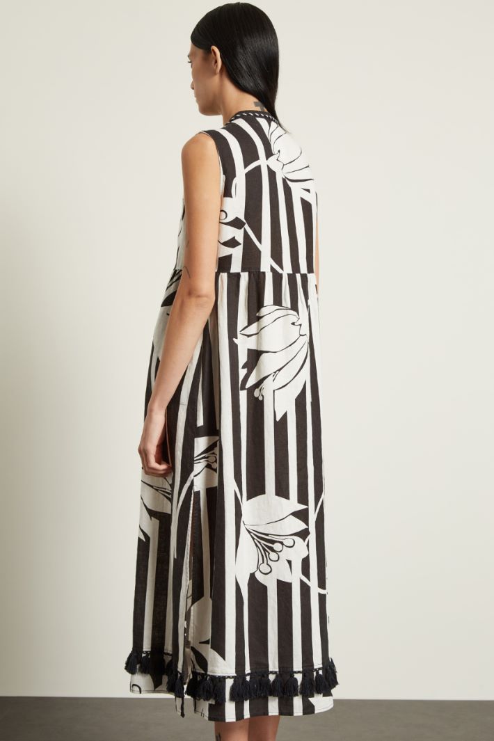 Abito in puro lino con nappine Fashion Market Abito in puro lino con nappine Fashion Market